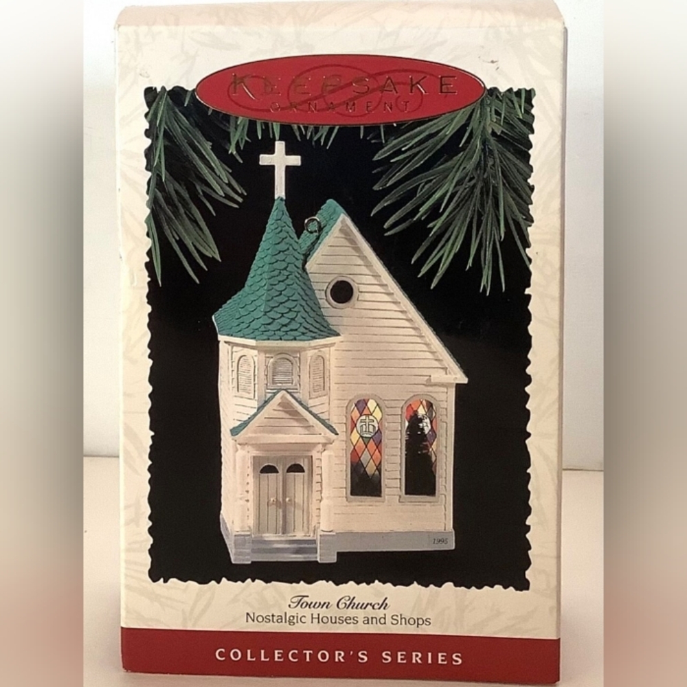 1995 Town Church Hallmark Keepsake Christmas Ornament Nostalgic Houses & Shops